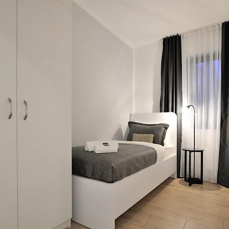 Solaris - Free Parking Apartment