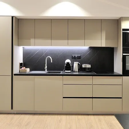 Solaris - Free Parking Apartment *