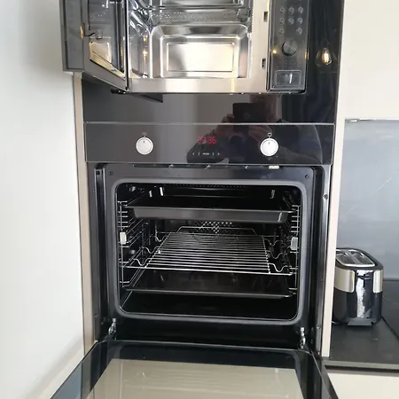 Solaris - Free Parking Apartment *