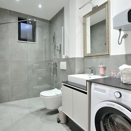 Solaris - Free Parking Apartment *