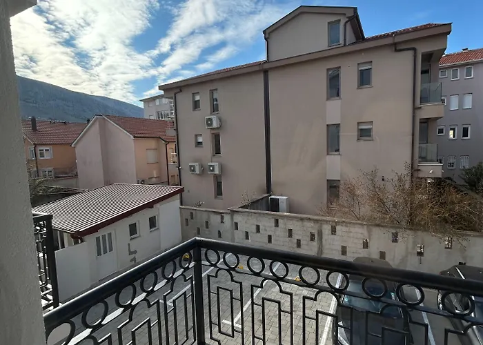 Solaris - Free Parking *